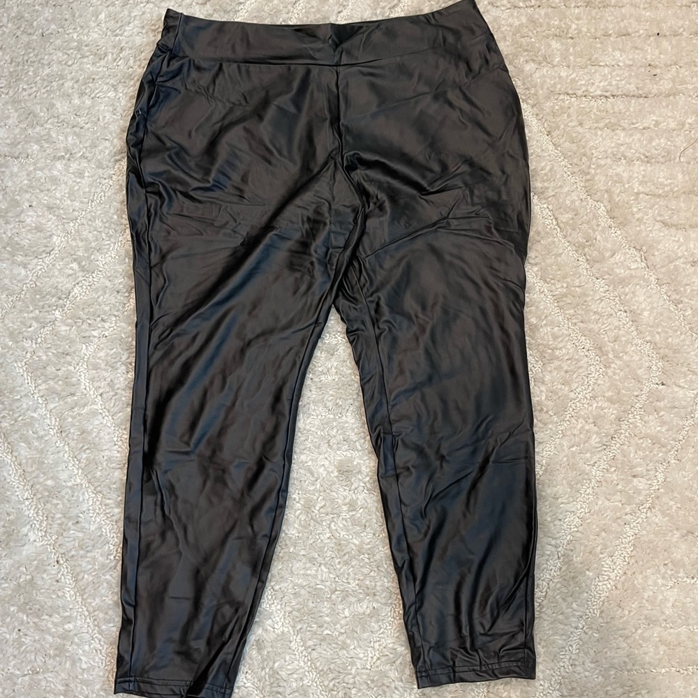 SHEIN leather look leggings 4xl lined